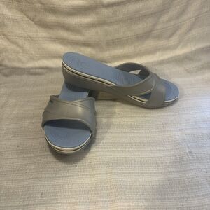 Crocs Cyprus 2 Wedge Sandal Comfort Waterproof Shoes Women’s Size 11